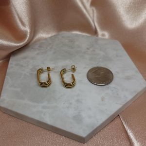 Triple Hoop Oval Earrings